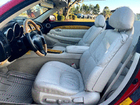 Image 18 of 31 of a 2002 LEXUS SC 430