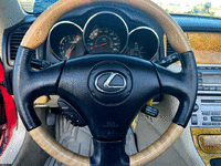 Image 23 of 31 of a 2002 LEXUS SC 430