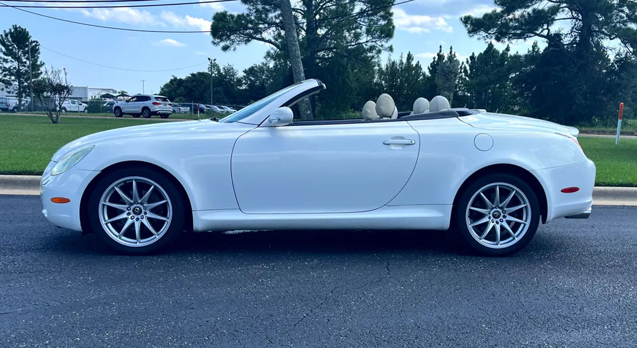 6th Image of a 2005 LEXUS LC 430