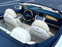Image 16 of 31 of a 2005 LEXUS LC 430