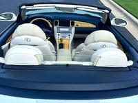 Image 17 of 31 of a 2005 LEXUS LC 430