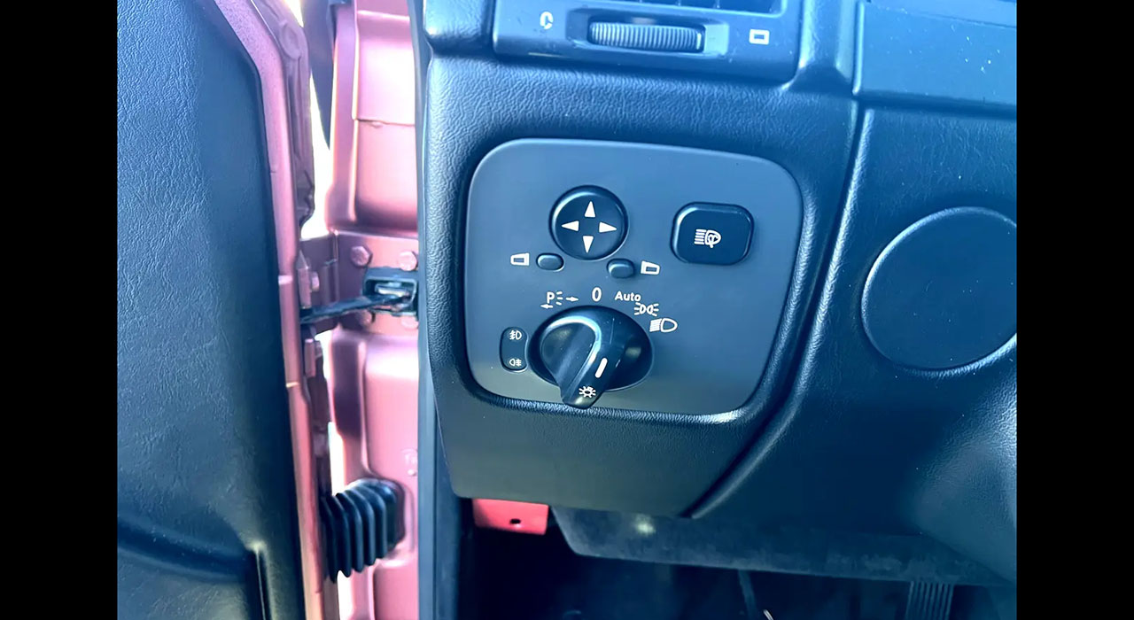 17th Image of a 2005 MERCEDES-BENZ G-CLASS G500