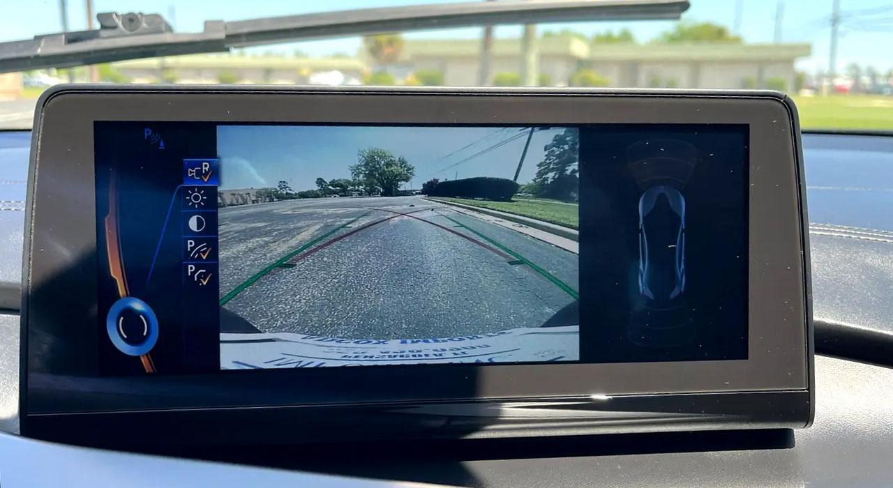 19th Image of a 2015 BMW I8