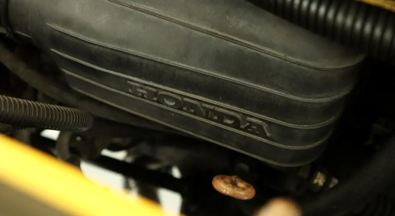 14th Image of a 1991 HONDA BEAT