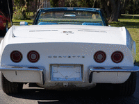 Image 5 of 21 of a 1969 CHEVROLET CORVETTE