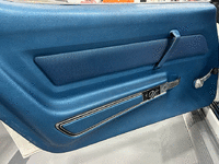 Image 15 of 21 of a 1969 CHEVROLET CORVETTE