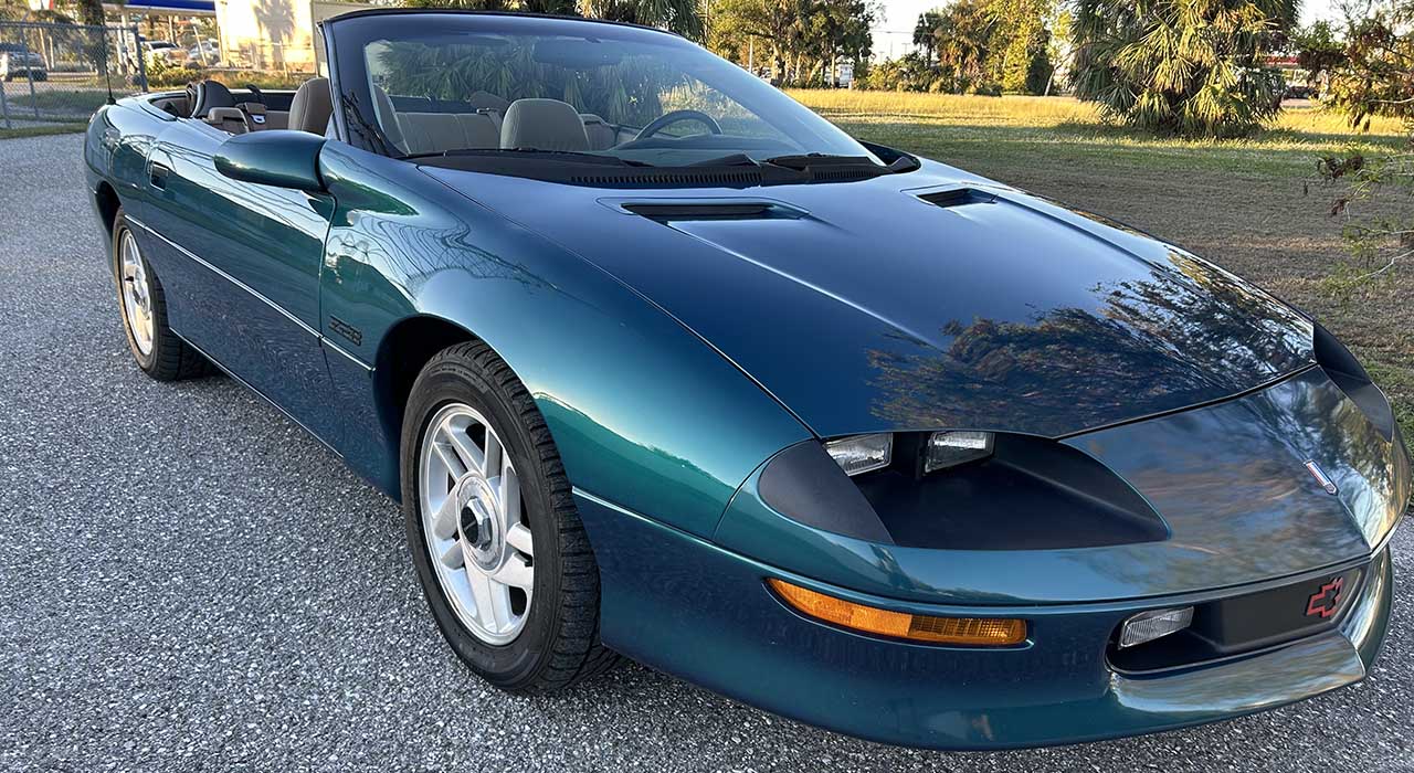 1st Image of a 1995 CHEVROLET CAMARO