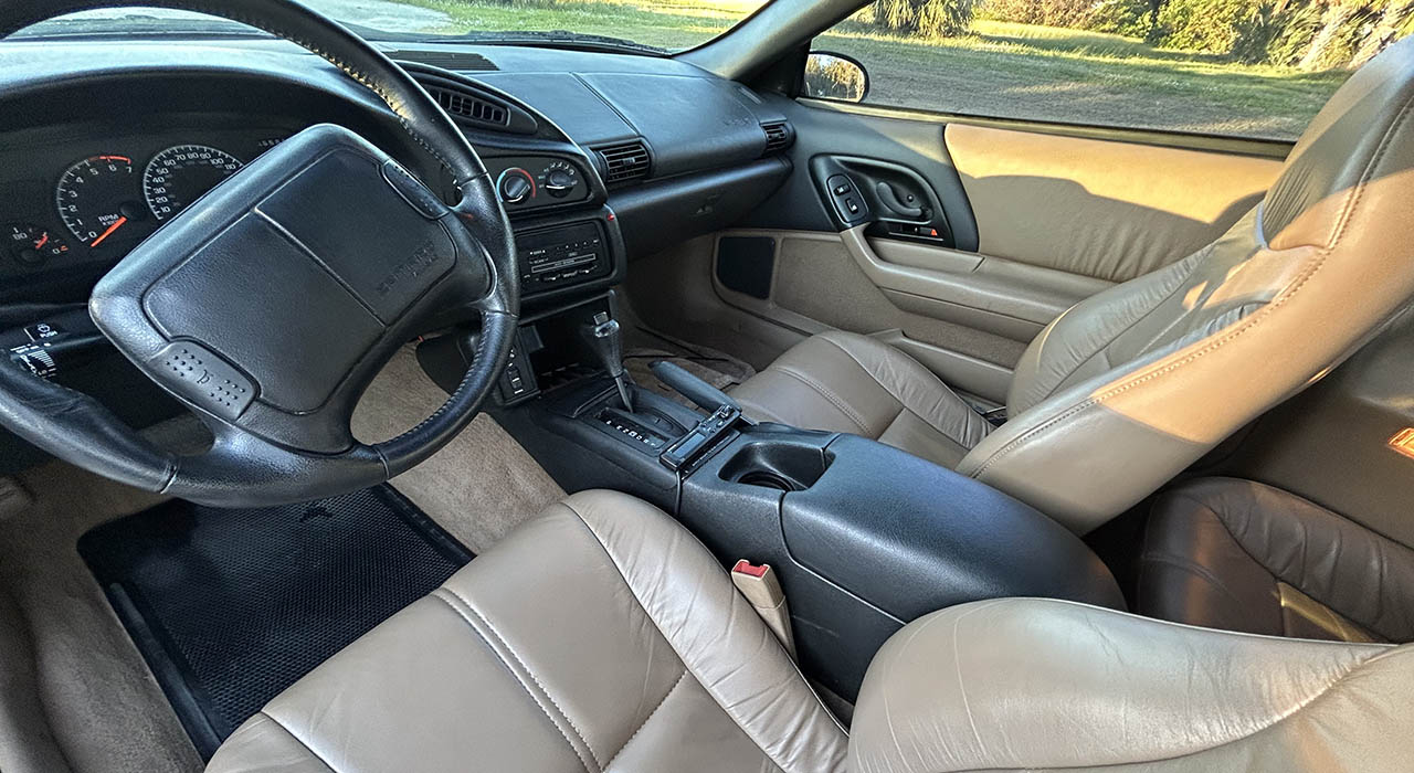 13th Image of a 1995 CHEVROLET CAMARO