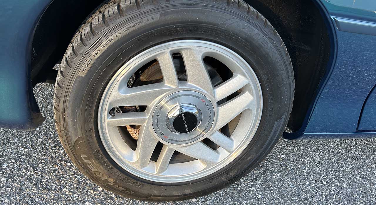20th Image of a 1995 CHEVROLET CAMARO