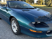 Image 2 of 23 of a 1995 CHEVROLET CAMARO
