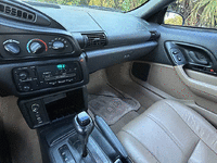 Image 18 of 23 of a 1995 CHEVROLET CAMARO