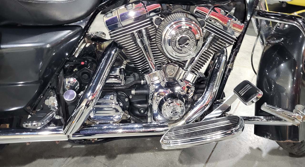 7th Image of a 2006 HARLEY-DAVIDSON FLHX