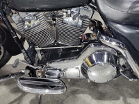 Image 7 of 10 of a 2006 HARLEY-DAVIDSON FLHX