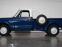 Image 3 of 21 of a 1969 CHEVROLET C10
