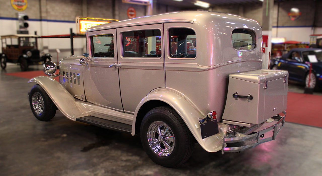 2nd Image of a 1930 HUDSON SEDAN