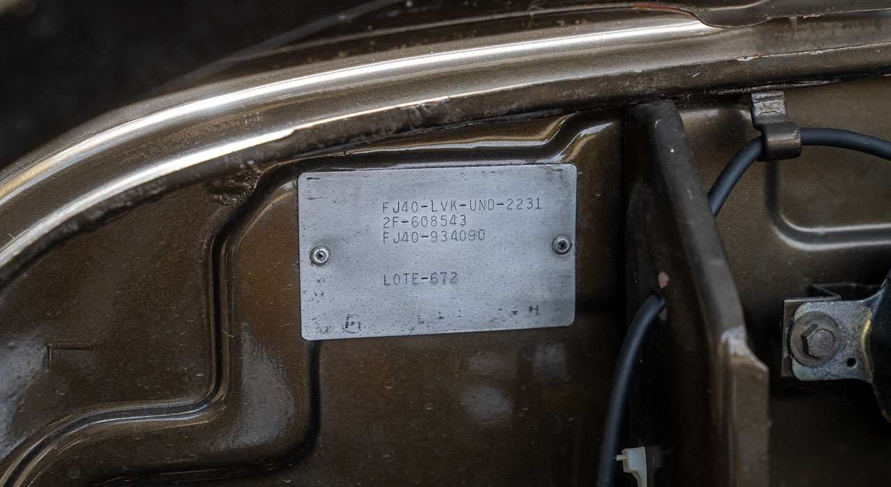 14th Image of a 1982 TOYOTA LAND CRUISER FJ40 4X4
