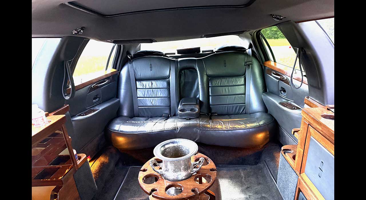 7th Image of a 2000 LINCOLN TOWN CAR EXECUTIVE