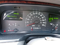 Image 4 of 13 of a 2000 LINCOLN TOWN CAR EXECUTIVE