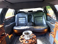 Image 8 of 13 of a 2000 LINCOLN TOWN CAR EXECUTIVE