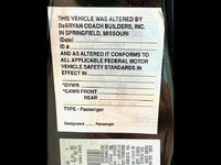 Image 11 of 13 of a 2000 LINCOLN TOWN CAR EXECUTIVE