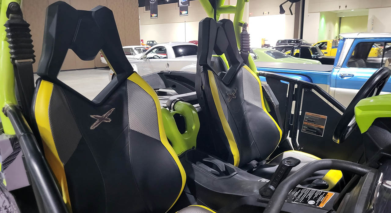 6th Image of a 2015 CAN-AM MAVERICK