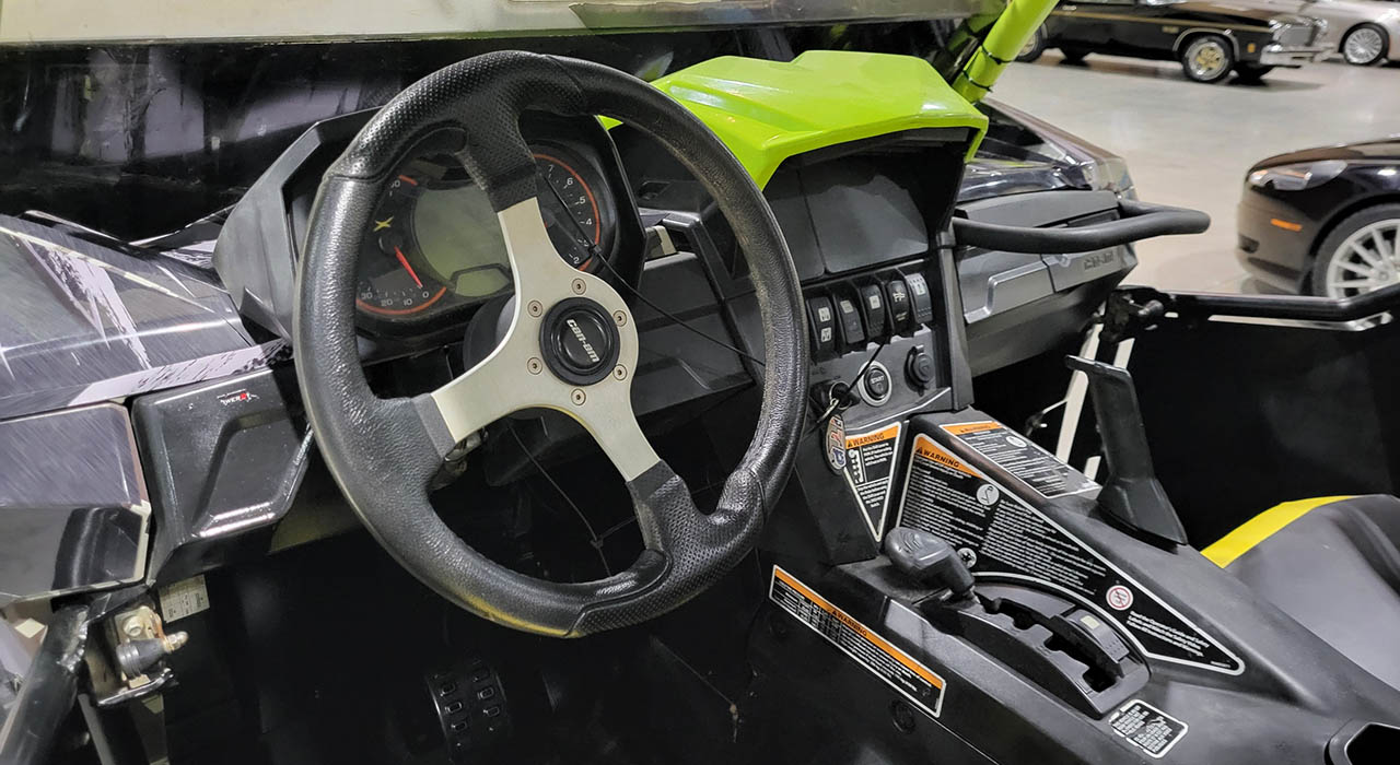 7th Image of a 2015 CAN-AM MAVERICK