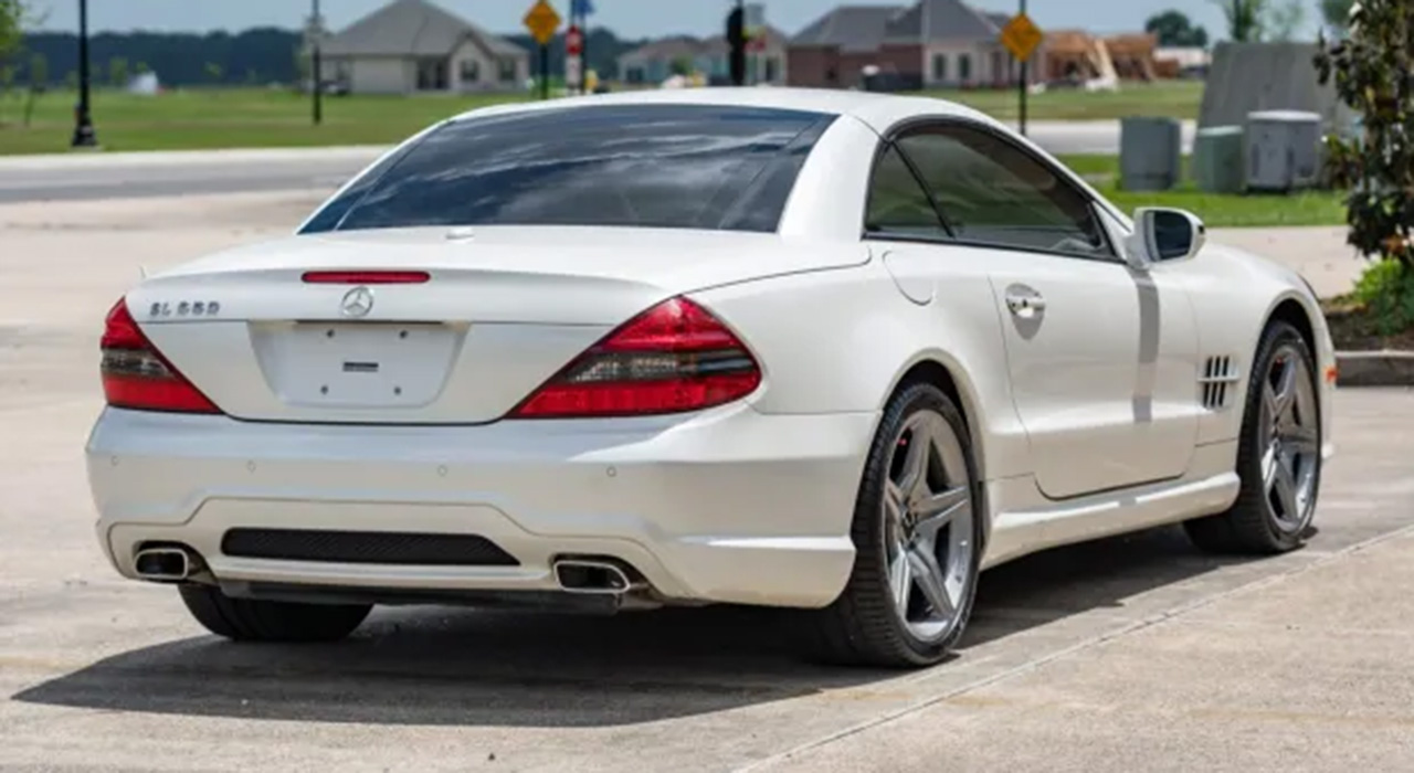 1st Image of a 2009 MERCEDES-BENZ SL-CLASS SL550