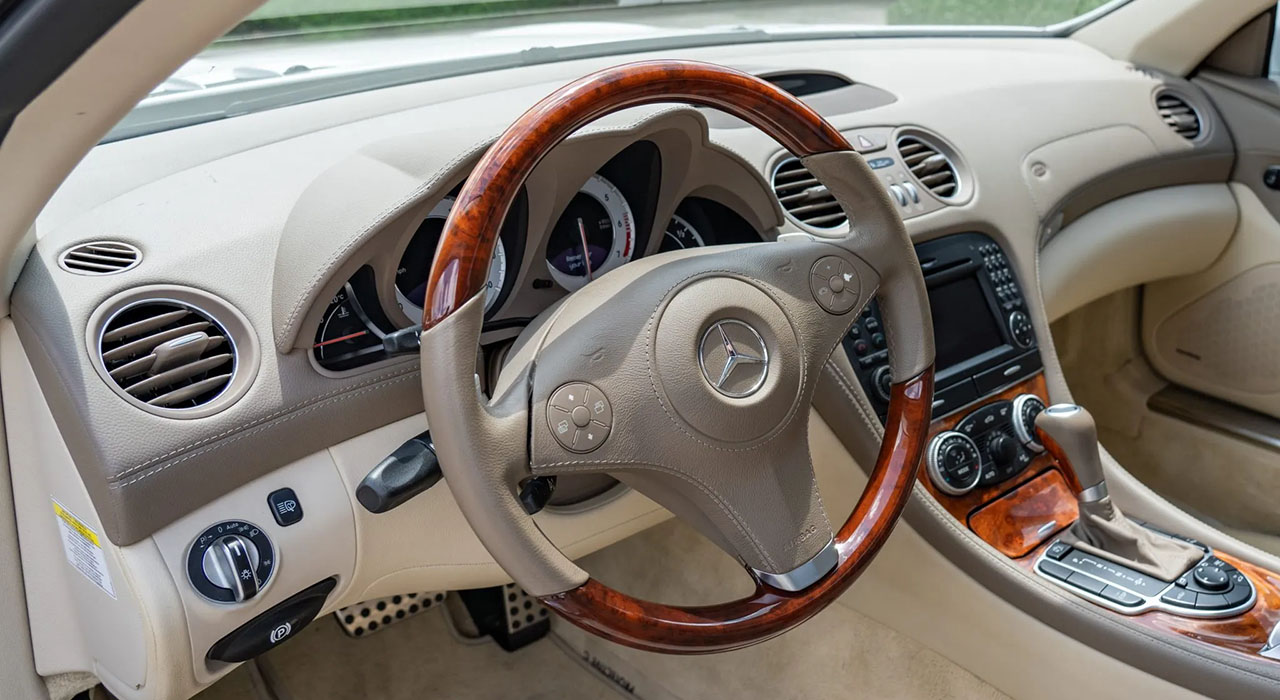 7th Image of a 2009 MERCEDES-BENZ SL-CLASS SL550