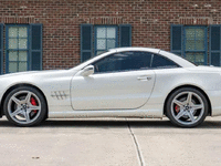 Image 3 of 11 of a 2009 MERCEDES-BENZ SL-CLASS SL550
