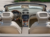 Image 4 of 11 of a 2009 MERCEDES-BENZ SL-CLASS SL550