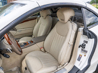 Image 5 of 11 of a 2009 MERCEDES-BENZ SL-CLASS SL550