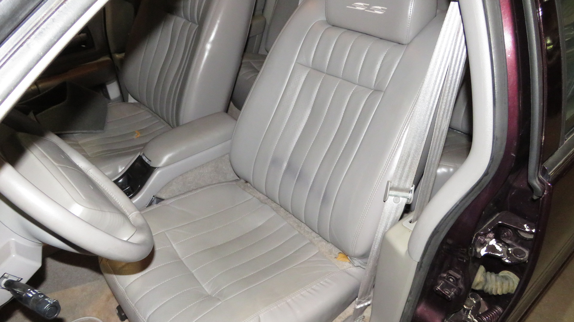 7th Image of a 1996 CHEVROLET CAPRICE CLASSIC OR IMPALA
