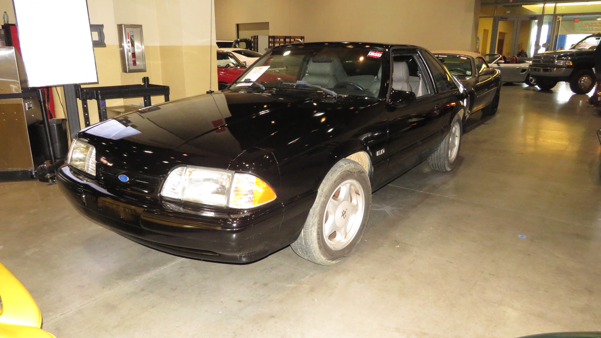 0th Image of a 1989 FORD MUSTANG LX
