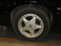 Image 6 of 14 of a 1989 FORD MUSTANG LX