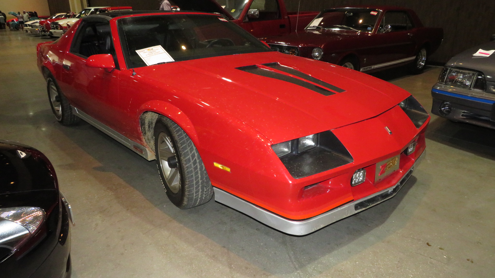 2nd Image of a 1982 CHEVROLET CAMARO