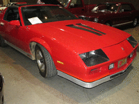 Image 3 of 14 of a 1982 CHEVROLET CAMARO