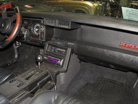 Image 11 of 14 of a 1982 CHEVROLET CAMARO