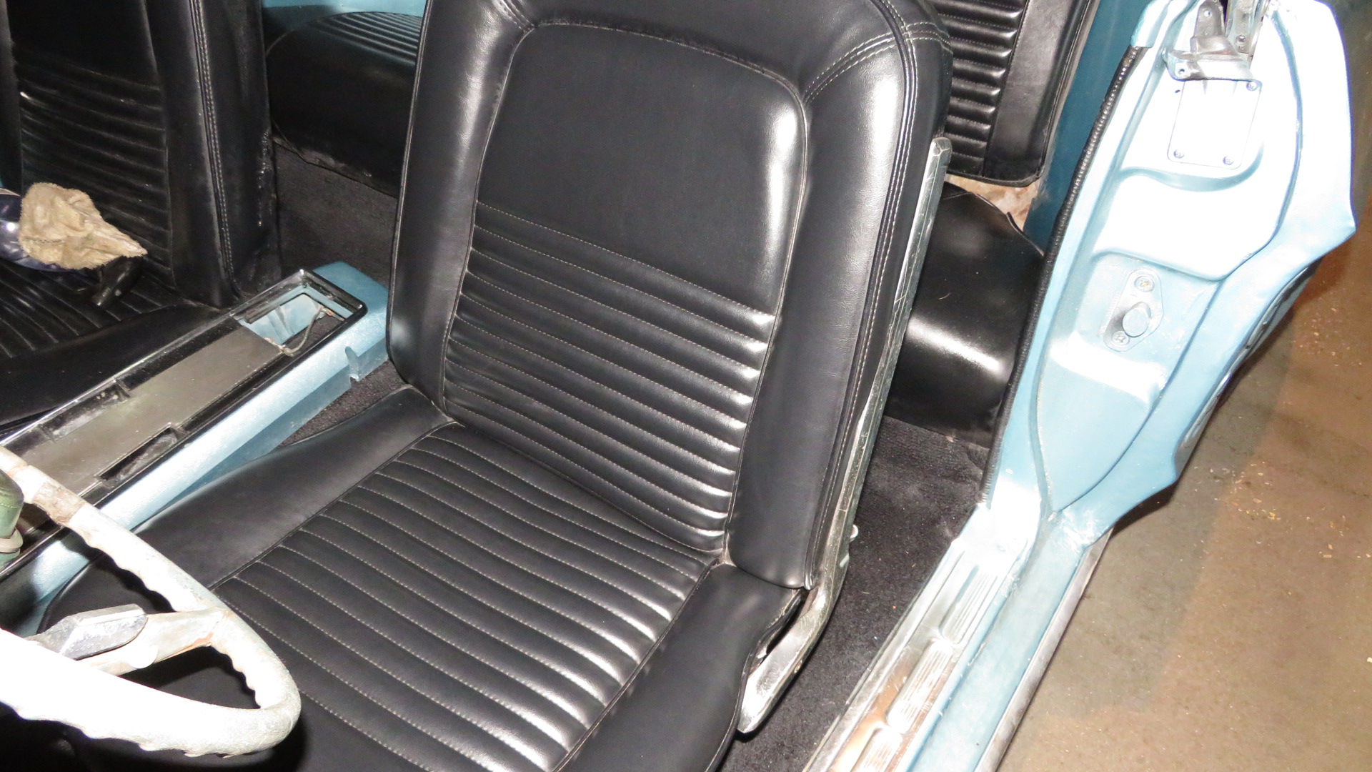 6th Image of a 1967 FORD MUSTANG