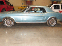 Image 3 of 10 of a 1967 FORD MUSTANG