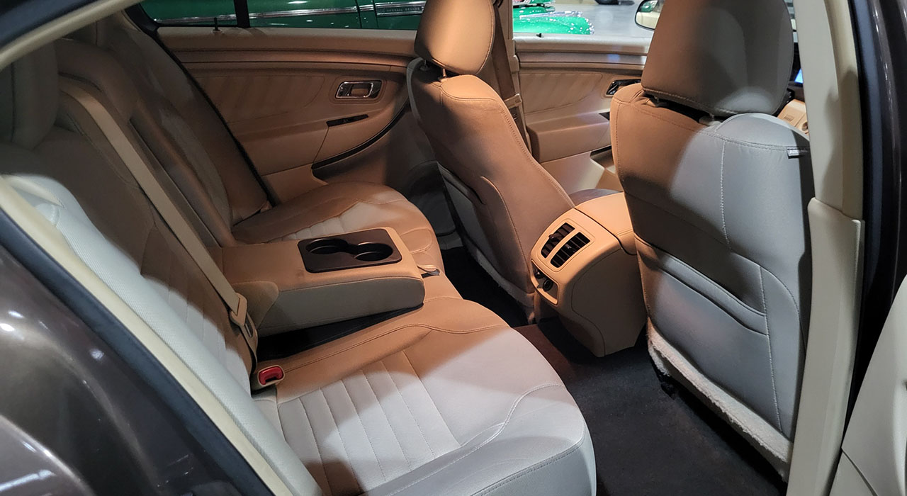 5th Image of a 2015 FORD TAURUS SE