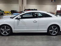 Image 3 of 8 of a 2013 VOLVO C70 T5