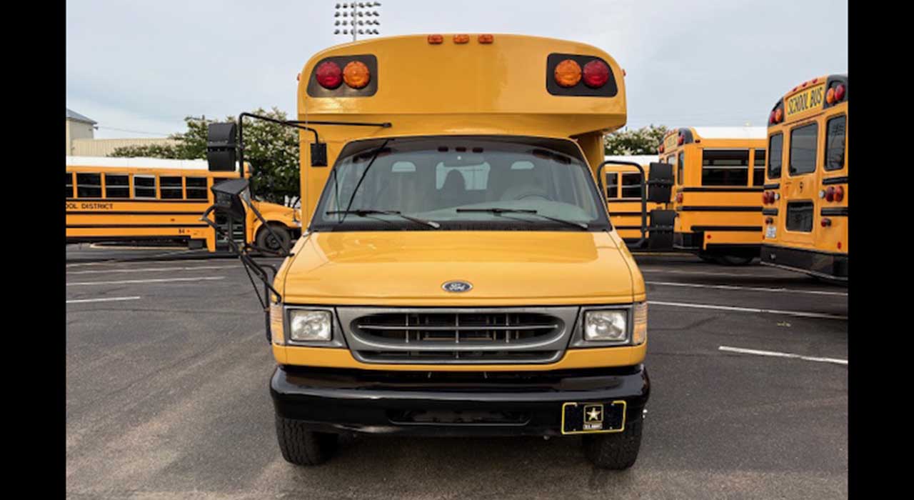 6th Image of a 1998 FORD ECONOLINE E350 SUPER DUTY