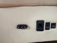 Image 16 of 22 of a 1998 FORD ECONOLINE E350 SUPER DUTY