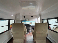 Image 17 of 22 of a 1998 FORD ECONOLINE E350 SUPER DUTY