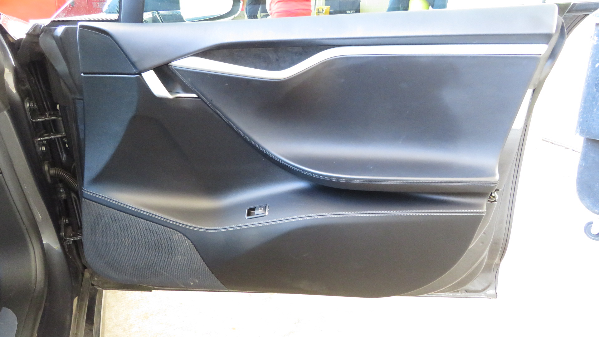 10th Image of a 2017 TESLA MODEL S LONG RANGE