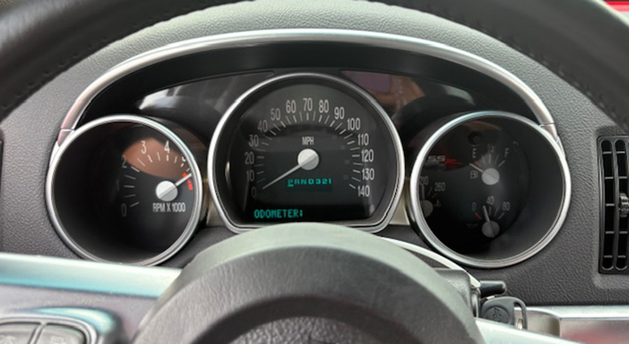 16th Image of a 2003 CHEVROLET SSR LS