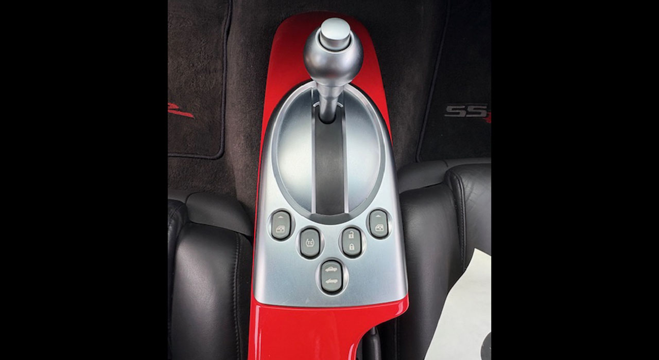 20th Image of a 2003 CHEVROLET SSR LS