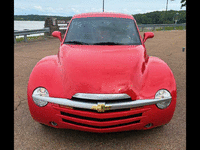 Image 6 of 23 of a 2003 CHEVROLET SSR LS