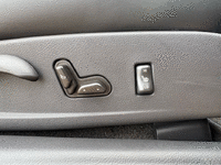 Image 22 of 23 of a 2003 CHEVROLET SSR LS
