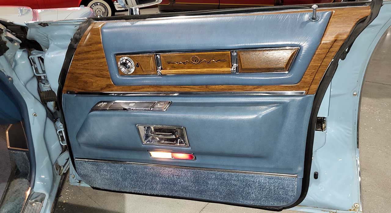 5th Image of a 1975 CADILLAC FLEETWOOD
